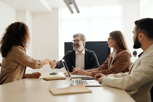 How to Choose Software Development Partner (A Complete Guide) 2 choosing software development partner
